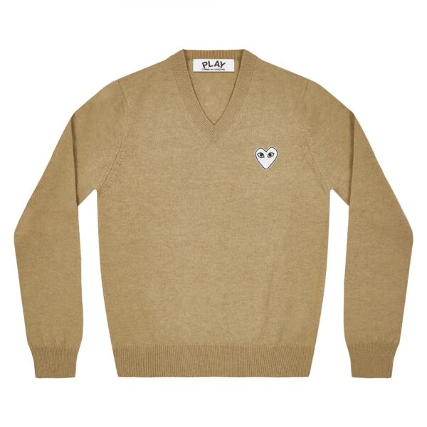 PLAY V NECK PULLOVER WHITE HEART NATURAL SERIES (CAMEL)